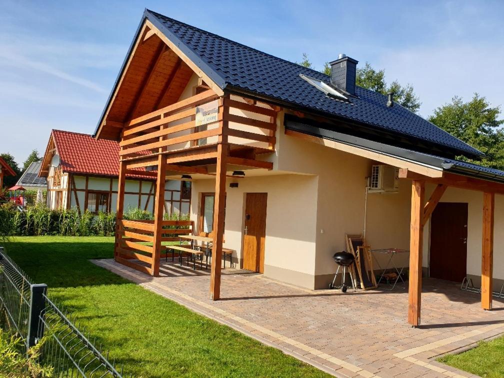 Villa Osada Cztery Pory Roku -Dom Lato Kopalino Exterior foto