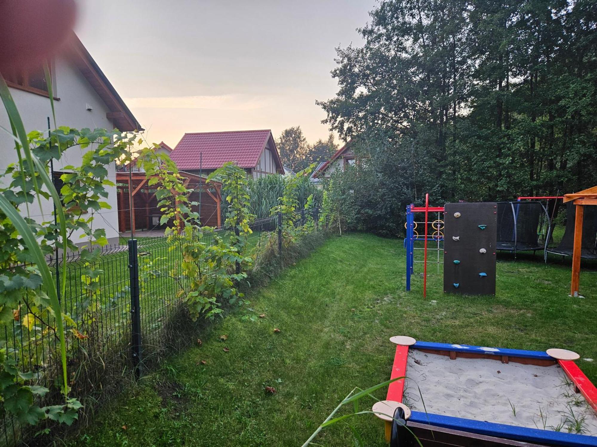 Villa Osada Cztery Pory Roku -Dom Lato Kopalino Exterior foto